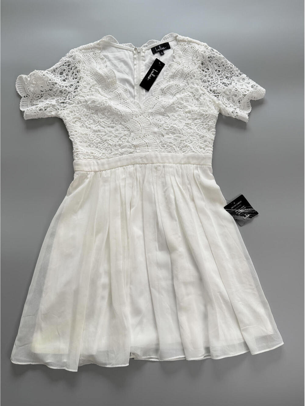 Lulus White Lace Dress NWT, Short Sleeve Bridal Shower Dress. Fit and Flare L